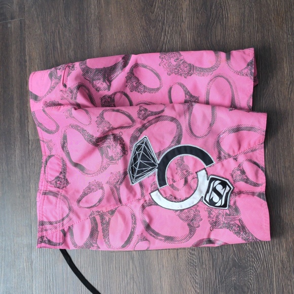 Jetpilot Womans Juniors Size 1 Pink Ring Design Board Shorts - Picture 3 of 4